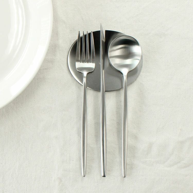 ＜4点セット＞クチポール（Cutipol） MOON MATT/ムーンマット デザート3点＆カトラリーレスト1点 [ネコポス対応可(4セットまで)]