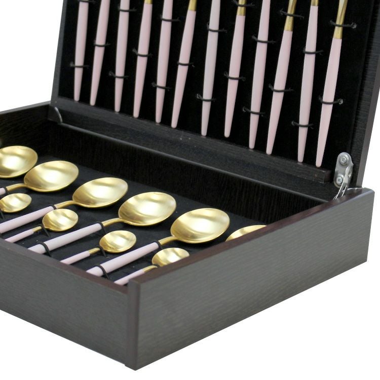 クチポール（Cutipol） GOA/ゴア ピンクマットゴールド ディナー24点セット（ディナーナイフ・ディナーフォーク・ディナースプーン・コーヒー/ティースプーン） 収納木箱入り(ギフトボックス)