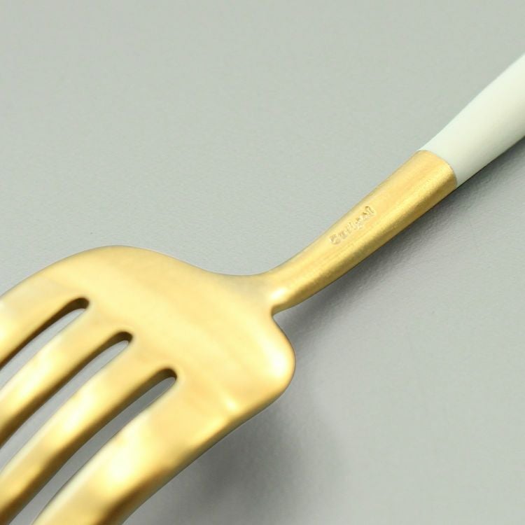 クチポール（Cutipol） GOA/ゴア ホワイトマットゴールド ディナーフォーク/テーブルフォーク GO04WGB [ネコポス対応可(18点まで)]