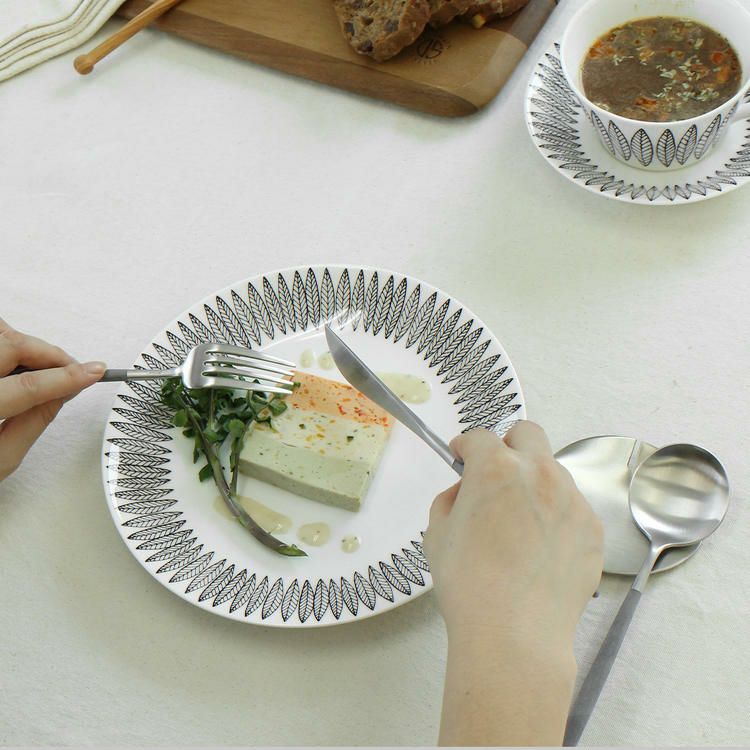 ＜4点セット＞クチポール（Cutipol） GOA/ゴア グレー ディナー3点＆カトラリーレスト1点 [ネコポス対応可(4セットまで)]