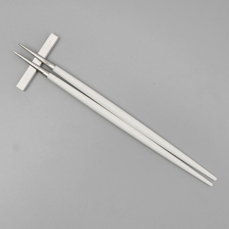 クチポール（Cutipol） GOA/ゴア ホワイト 箸 + 箸置きセット [ネコポス対応可(15セットまで)]