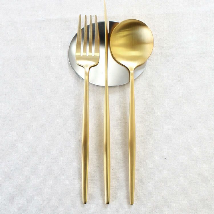 クチポール（Cutipol） MOON MATT/ムーンマット ゴールド ディナー8点セット ギフトボックス(化粧箱付)