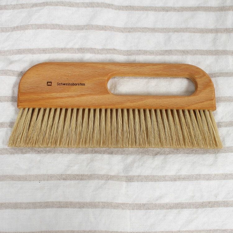 レデッカー（REDECKER） 薄型幅広テーブルブラシ(白豚毛) 20×9cm