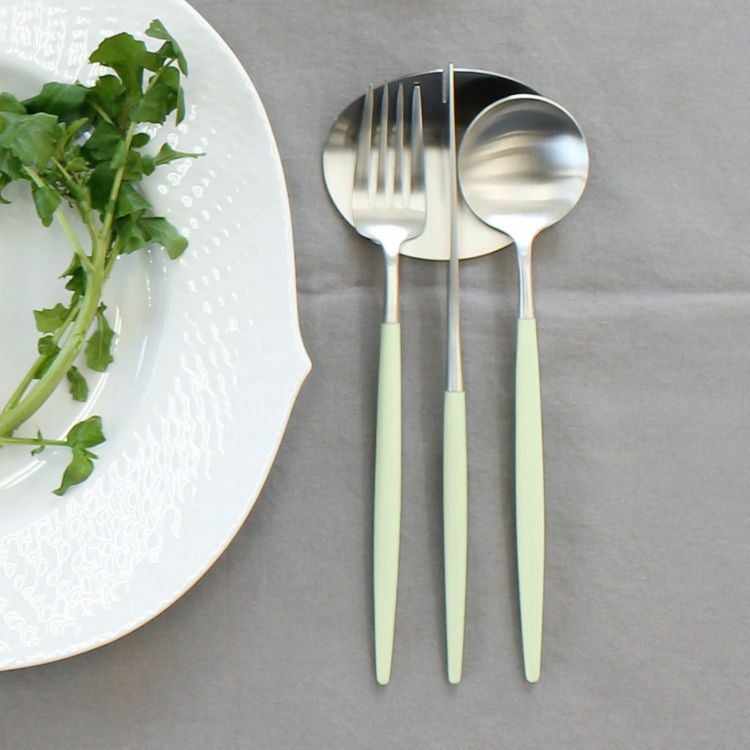 クチポール（Cutipol） ゴア/GOA セラドン ディナー3点＆カトラリーレスト1点 [ネコポス対応可(4セットまで)]