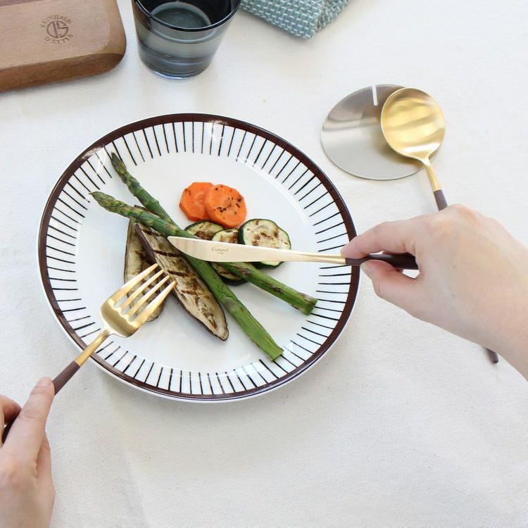 クチポール（Cutipol） ゴア/GOA ブラウンマットゴールド ディナー3点＆カトラリーレスト1点 [ネコポス対応可(4セットまで)]