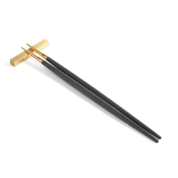 クチポール（Cutipol） ゴア/GOA ブラックマットゴールド 箸 + 箸置きセット [ネコポス対応可(15セットまで)]