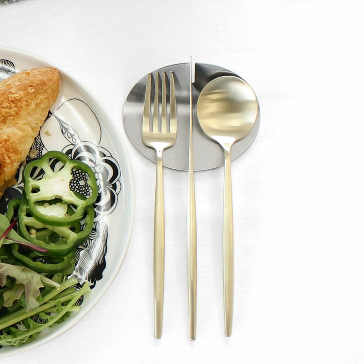 ＜4点セット＞クチポール（Cutipol） ムーンマット/MOON MATT シャンパンゴールド デザート3点＆カトラリーレスト1点 [ネコポス対応可(4セットまで)]