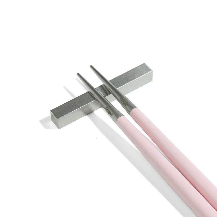 クチポール（Cutipol） ゴア/GOA ピンク 箸 + 箸置きセット [ネコポス対応可(15セットまで)]