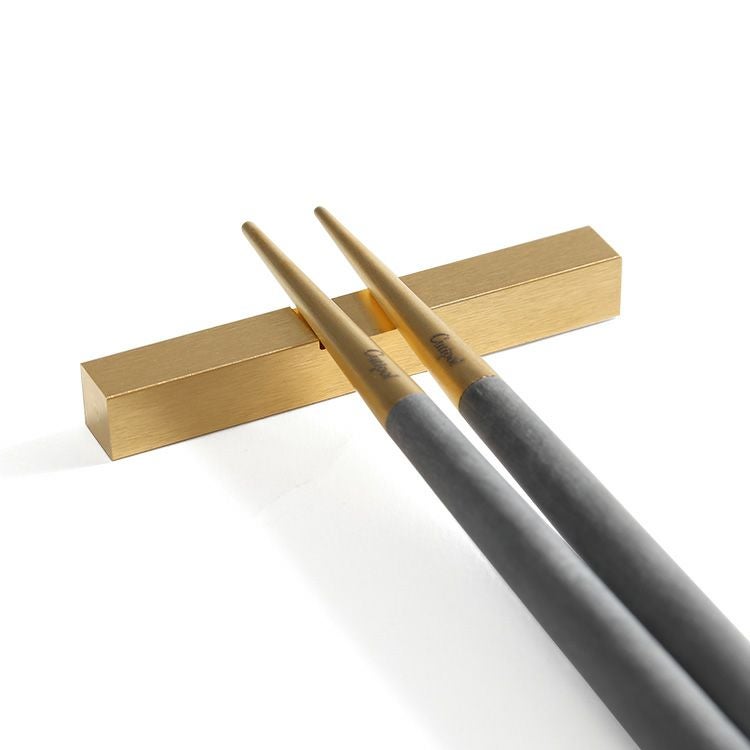 クチポール（Cutipol） ゴア/GOA グレーマットゴールド 箸 + 箸置きセット [ネコポス対応可(15セットまで)]