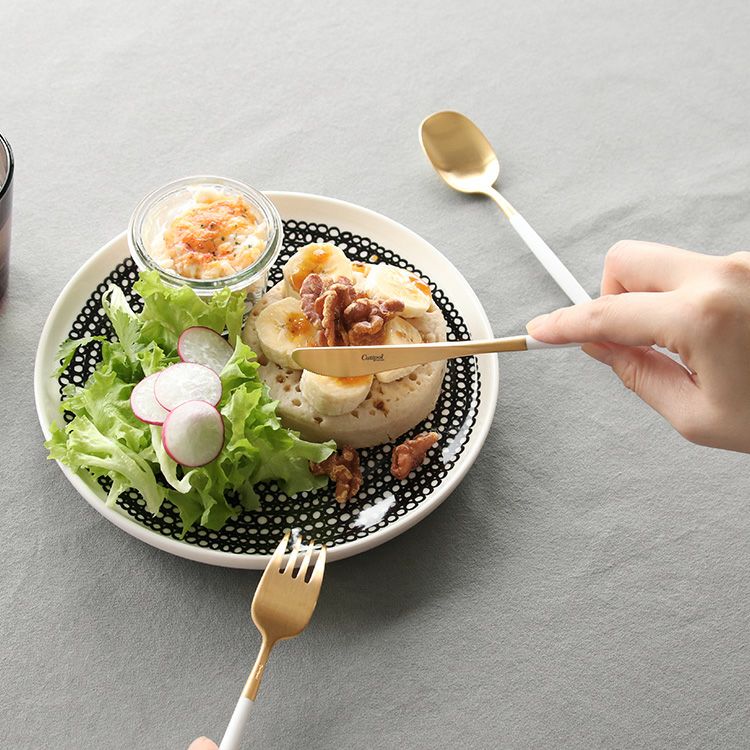 クチポール（Cutipol） ナウ/NAU ホワイトマットゴールド デザートナイフ [ネコポス対応可(18点まで)]