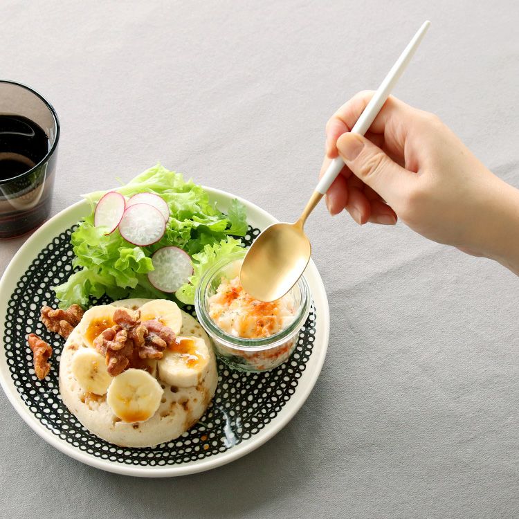 クチポール（Cutipol） ナウ/NAU ホワイトマットゴールド デザートスプーン [ネコポス対応可(18点まで)]