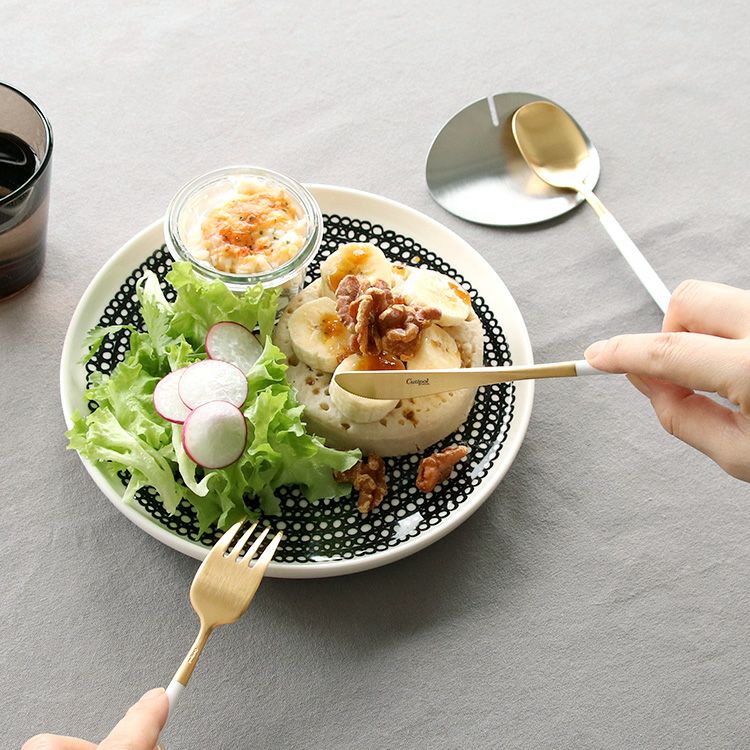 クチポール（Cutipol） ナウ/NAU ホワイトマットゴールド デザート3点＆カトラリーレスト1点 [ネコポス対応可(4セットまで)]