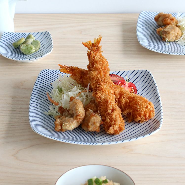 白山陶器 重ね縞 反角多様皿 21cm ホワイト/ブルー | soluno