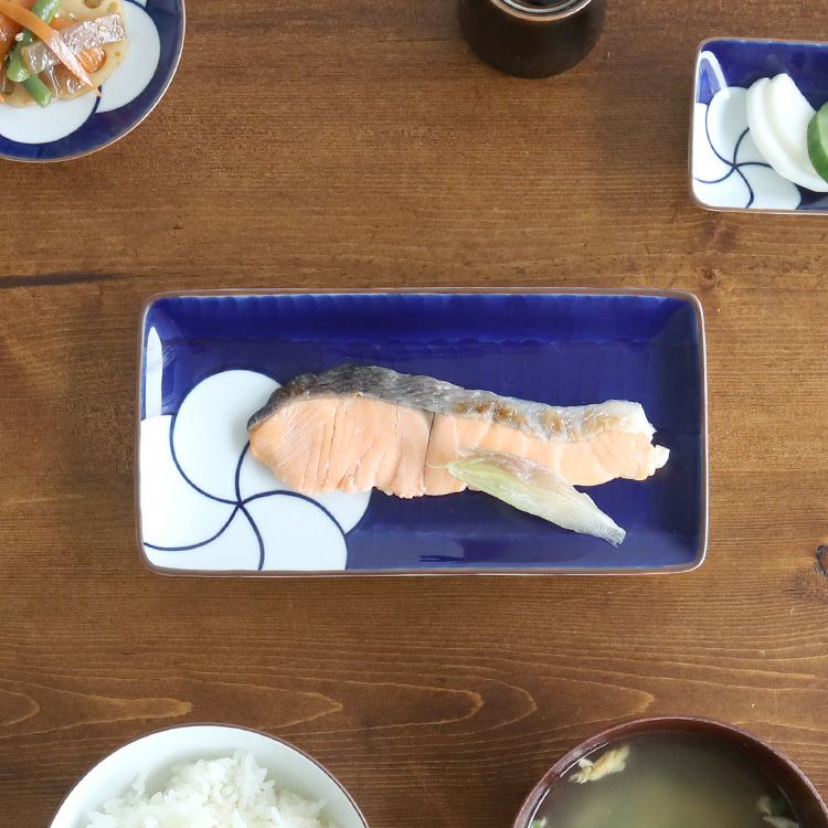 白山陶器 ねじり梅 付出し皿 21cm 青 | soluno