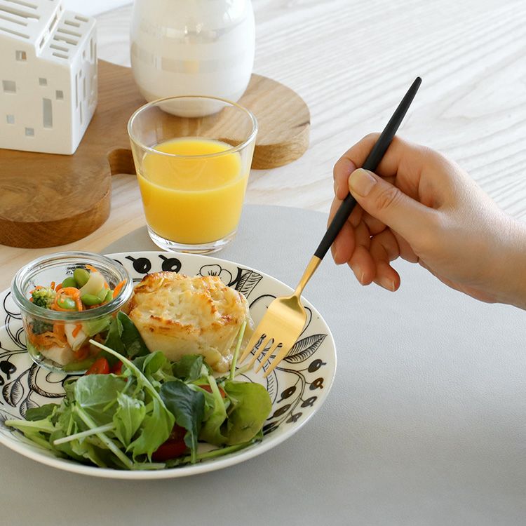 クチポール（Cutipol） ナウ/NAU ブラックマットゴールド デザートフォーク