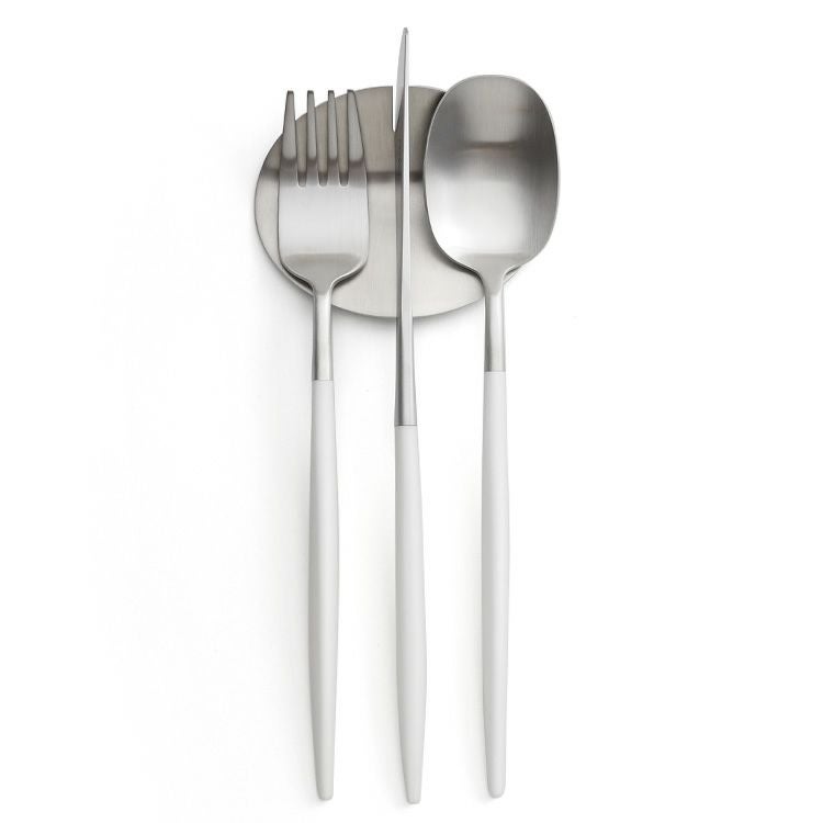 クチポール（Cutipol） ナウ/NAU ホワイト ディナー8点セット 化粧箱付