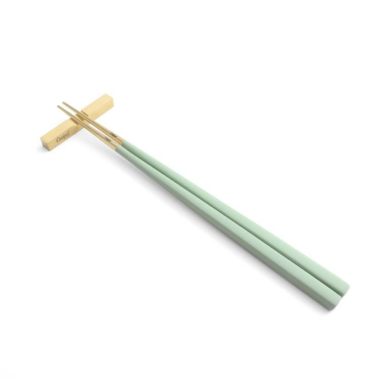 クチポール（Cutipol） クーベ/KUBE セラドンマットゴールド 箸 + 箸置きセット