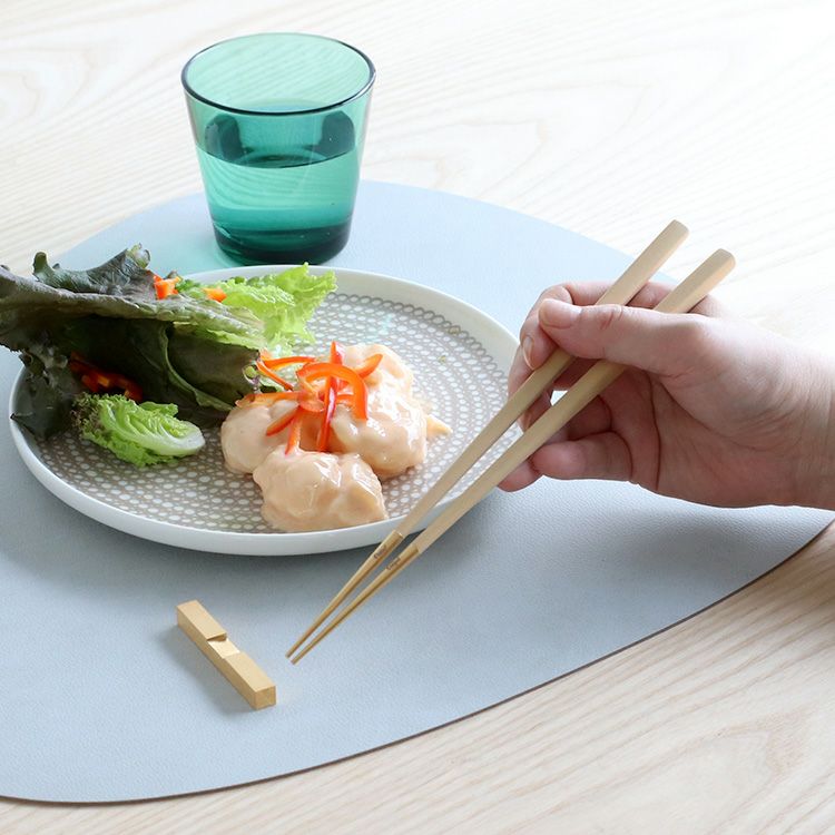 クチポール（Cutipol） クーベ/KUBE アイボリーマットゴールド 箸 + 箸置きセット