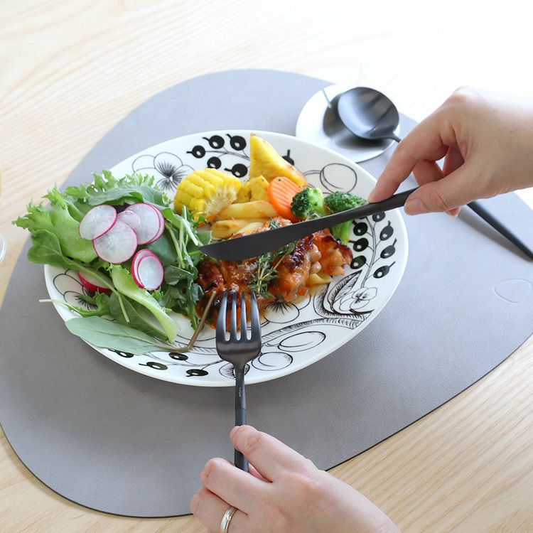 クチポール（Cutipol） ゴア/GOA オールブラック ディナー8点セット 化粧箱付