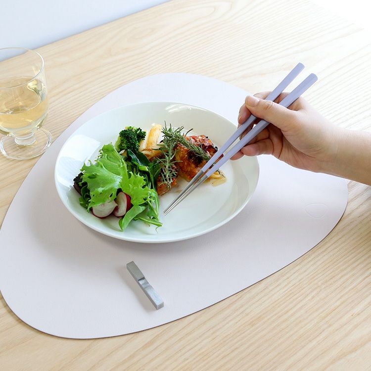 クチポール（Cutipol） クーベ/KUBE バイオレット 箸 + 箸置きセット